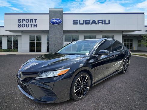 Used 2020 Toyota Camry XSE FWD image 8