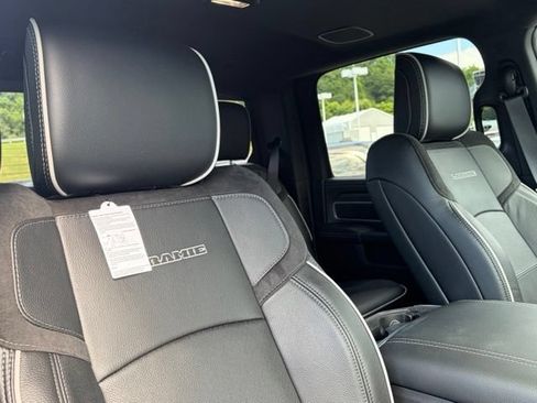 New 2026 RAM 2500 Laramie AWD/4WD image 29