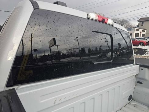 Used 2022 Ford F150 Lariat w/ Equipment Group 502A High image 35