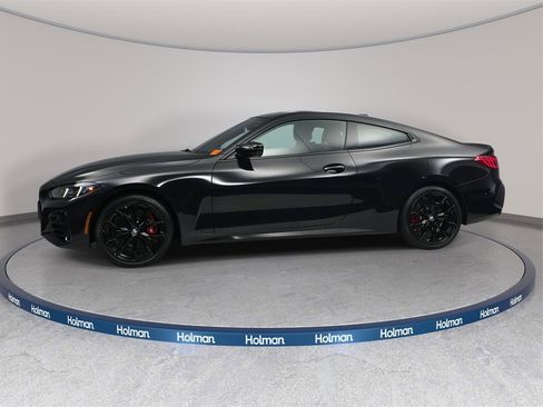 Used 2025 BMW 440i xDrive Coupe w/ Premium Package image 9