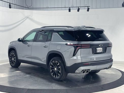 Used 2025 Chevrolet Traverse LT w/ Sun and Wheel Package AWD/4WD image 14