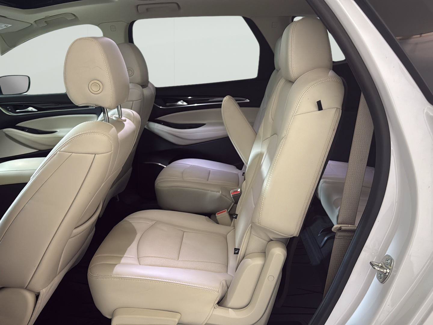 Certified 2024 Buick Enclave Essence w/ Experience Buick Package AWD/4WD image 13