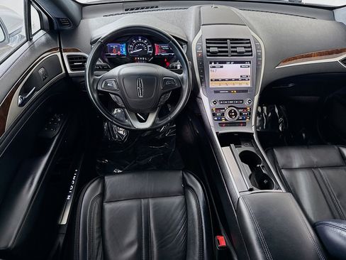 Used 2019 Lincoln MKZ Reserve image 17
