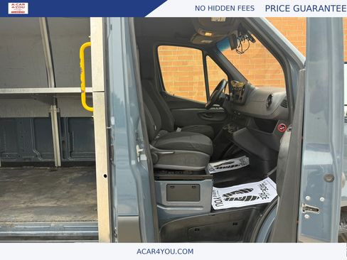 Used 2019 Mercedes-Benz Sprinter 170 image 17
