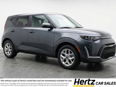 Used 2025 Kia Soul LX w/ LX Technology Package