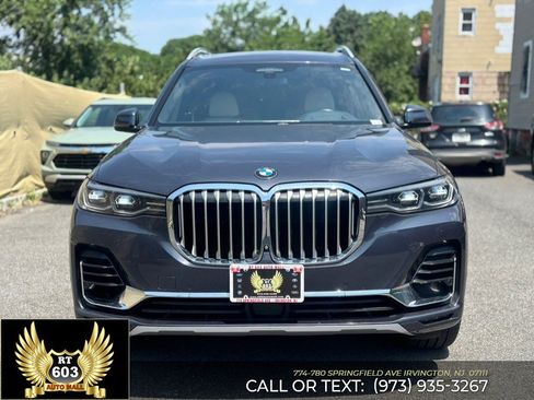 Used 2019 BMW X7 xDrive50i w/ Premium Package AWD/4WD image 2