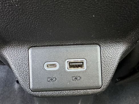 Used 2023 Chevrolet Bolt EUV LT w/ Convenience Package image 22