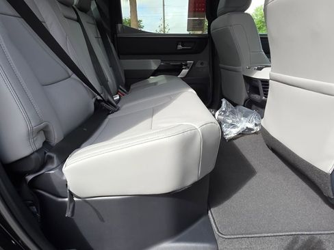 New 2026 Toyota Tundra Limited AWD/4WD image 17