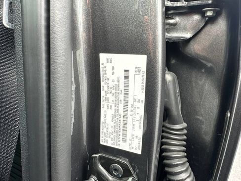 Used 2019 Ford F150 Lariat w/ Equipment Group 502A Luxury AWD/4WD image 24