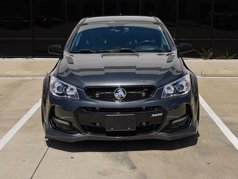 Used 2017 Chevrolet SS RWD image 5