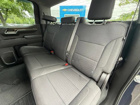 Used 2022 Chevrolet Silverado 1500 LT AWD/4WD image 25