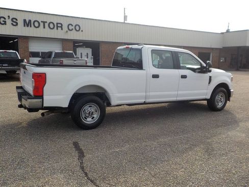 Used 2022 Ford F250 XL w/ Power Equipment Group RWD image 6