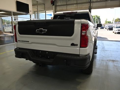 Used 2024 Chevrolet Silverado 1500 ZR2 w/ ZR2 Bison Edition AWD/4WD image 5