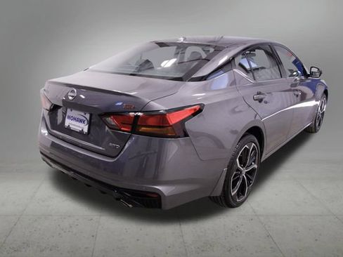 Used 2024 Nissan Altima 2.5 SR image 5