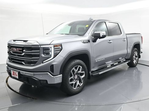 Used 2024 GMC Sierra 1500 SLT w/ SLT Premium Plus Package AWD/4WD image 3