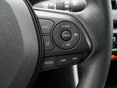 Certified 2025 Toyota RAV4 XLE AWD/4WD image 25