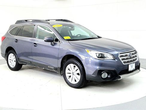 Used 2017 Subaru Outback 2.5i Premium image 7