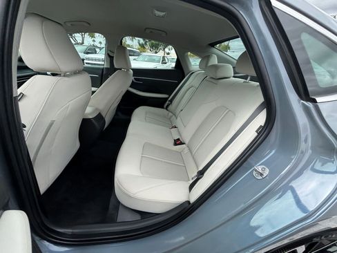 Used 2025 Hyundai Sonata SEL FWD image 29