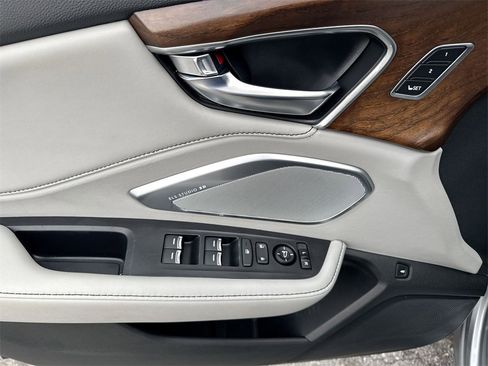 Used 2019 Acura RDX AWD w/ Advance Package image 14