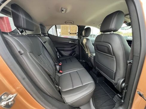 Used 2025 Buick Encore GX Avenir w/ Avenir Technology Package image 26