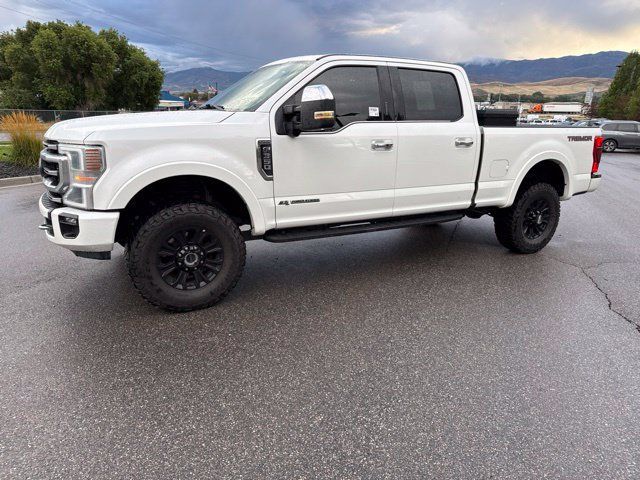Used 2022 Ford F350 Platinum w/ Tremor Off-Road Package AWD/4WD image 2