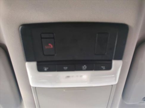 Used 2024 Nissan Rogue SV image 20