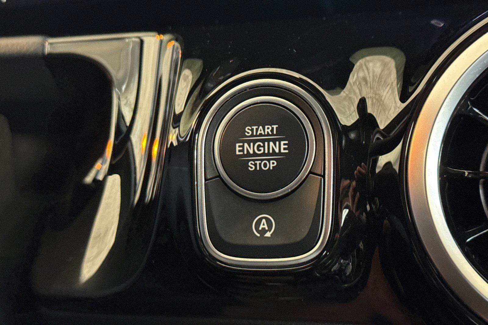 Used 2026 Mercedes-Benz GLA 250 4MATIC image 27
