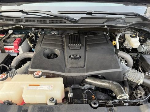 Used 2022 Toyota Tundra Limited image 36