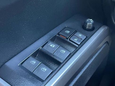 Used 2022 Toyota Tacoma SR5 image 24