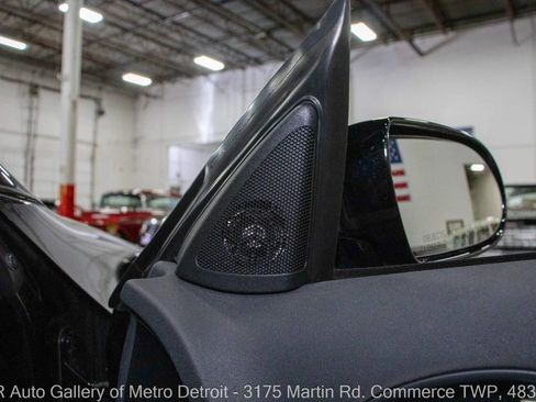 Used 2005 Mercedes-Benz SLK 55 AMG image 33