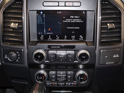 Used 2019 Ford F150 Lariat w/ Equipment Group 502A Luxury AWD/4WD image 32