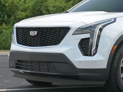 Used 2019 Cadillac XT4 Sport w/ Cold Weather Package FWD image 34