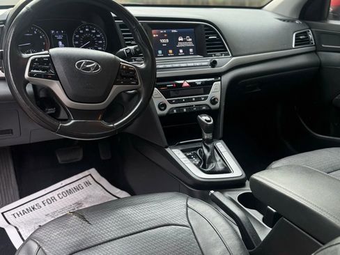 Used 2017 Hyundai Elantra Limited FWD image 8