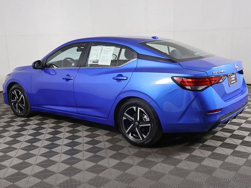 Used 2025 Nissan Sentra SV FWD image 11
