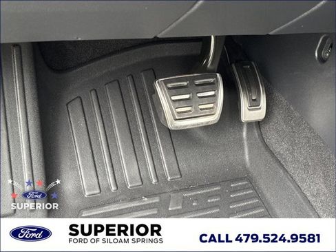 Used 2025 Volkswagen Atlas Peak Edition SE AWD/4WD image 29