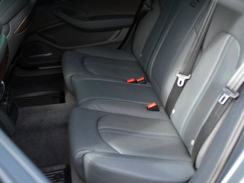 Used 2015 Audi A8 L 4.0T w/ Premium Package image 22