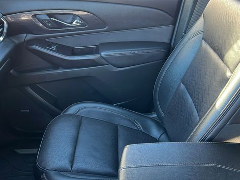 Certified 2023 Chevrolet Traverse High Country w/ LPO, Floor Liner Package image 23