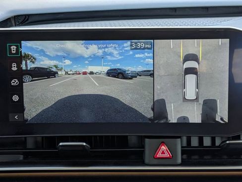 Certified 2025 Kia Carnival SX Prestige image 34