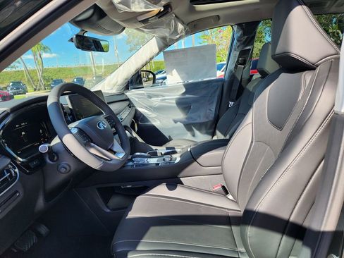 New 2026 INFINITI QX60 Luxe w/ Cargo Package FWD image 7
