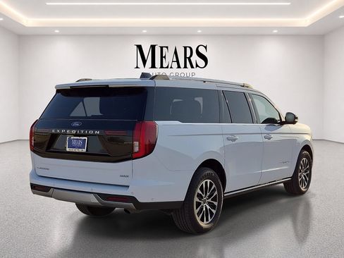 Used 2025 Ford Expedition Max Platinum AWD/4WD image 5