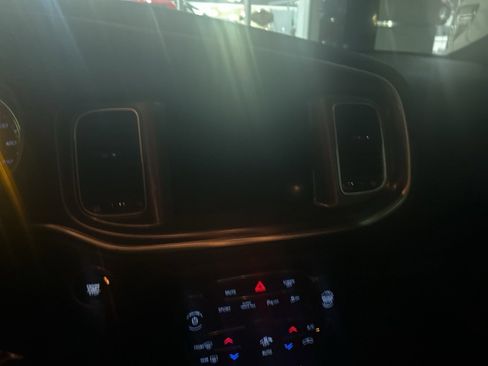 Used 2019 Dodge Charger GT image 9