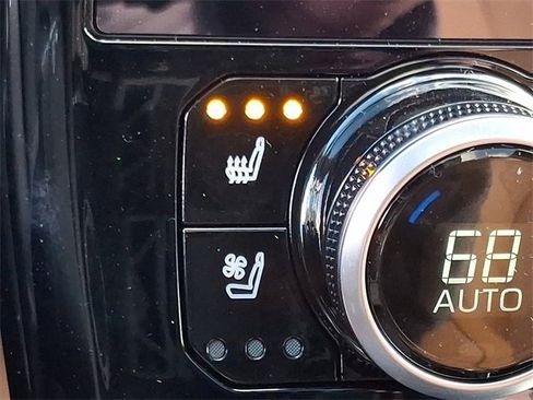 New 2026 Toyota Highlander Platinum image 20