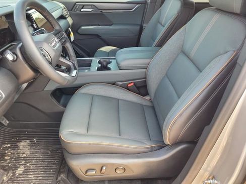 New 2026 GMC Acadia AT4 w/ Luxury Package image 20