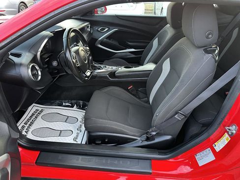 Used 2016 Chevrolet Camaro LT image 8