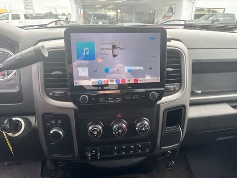 Used 2015 RAM 3500 Tradesman w/ Chrome Appearance Group AWD/4WD image 3