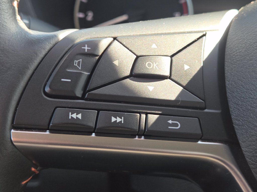 Certified 2025 Nissan Sentra SR w/ SR Premium Package FWD image 13