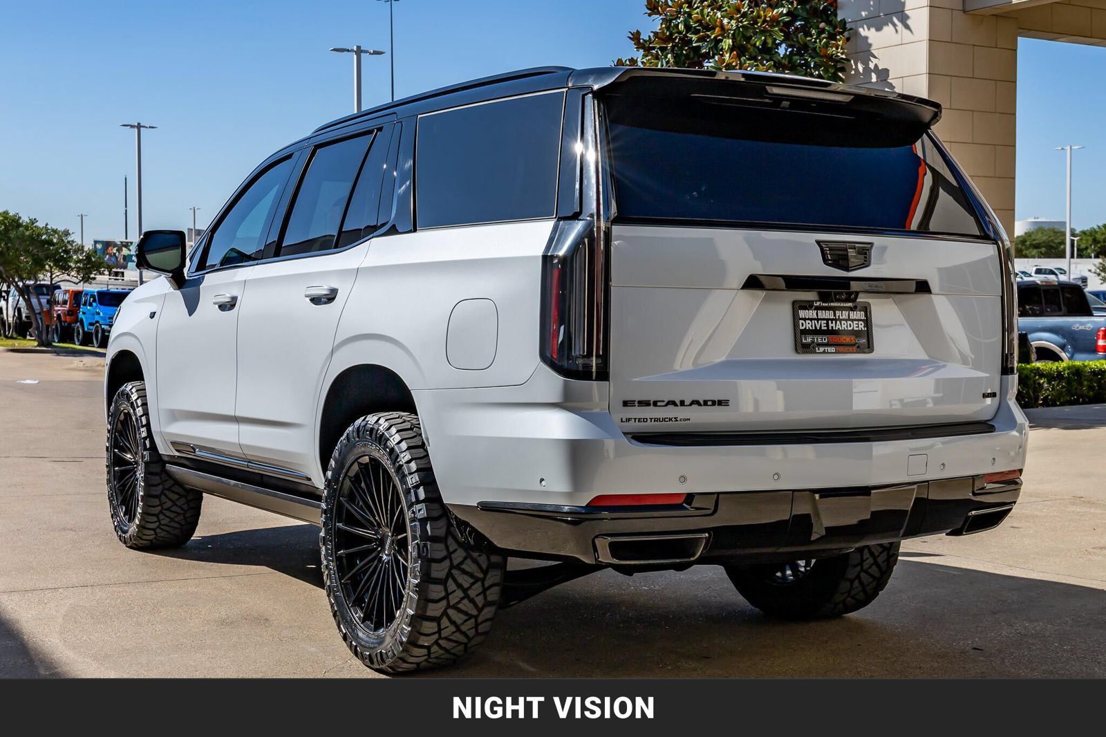 Used 2026 Cadillac Escalade Platinum Sport w/ LPO, Floor Liner Package AWD/4WD image 7