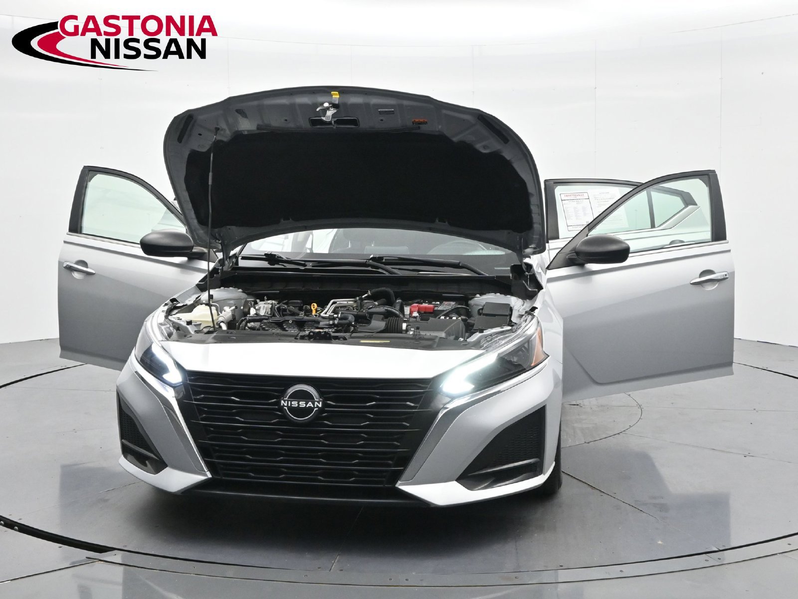 Used 2024 Nissan Altima 2.5 SV FWD image 42
