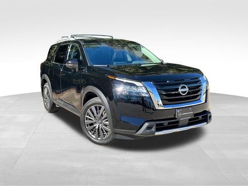 Certified 2023 Nissan Pathfinder SL w/ SL Premium Package image 1
