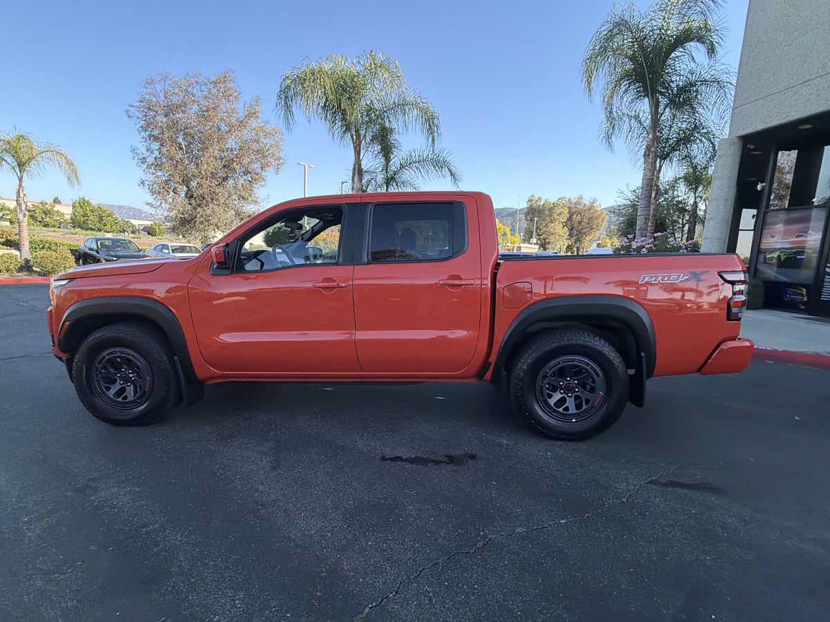 Used 2025 Nissan Frontier Pro-X w/ Pro Convenience Package RWD image 25